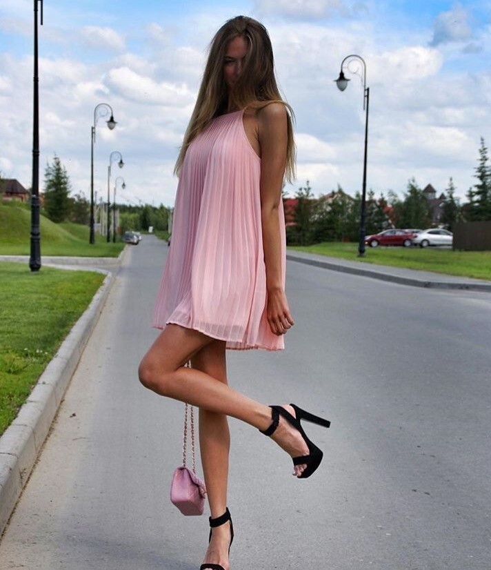 Проститутка Питера Наташа с 2 размером груди предлагает интим услуги у метро Московские Ворота  +7(981)155-42-85 