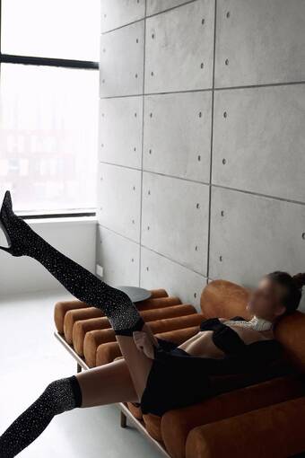 Проститутка Марфа +7(981)214-21-80 Питера