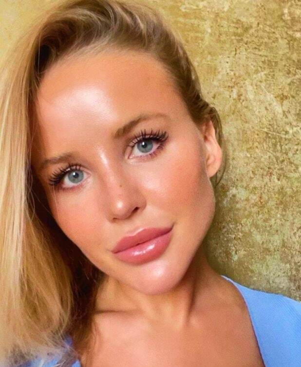 Индивидуалка Питера Вера с 4 размером груди предлагает интим услуги у метро Новочеркасская  +7(981)136-33-84 